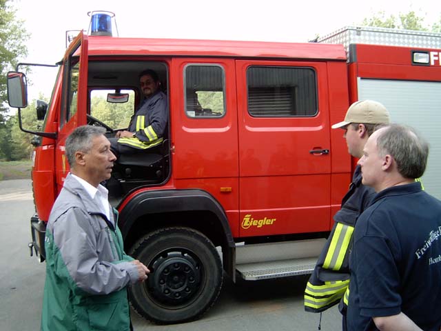 02.jpg